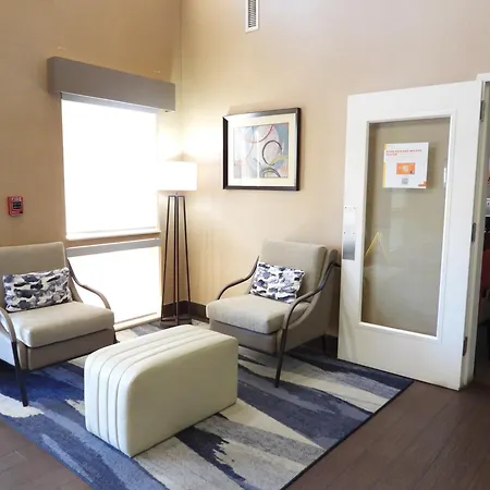 Comfort Suites Crossville-3