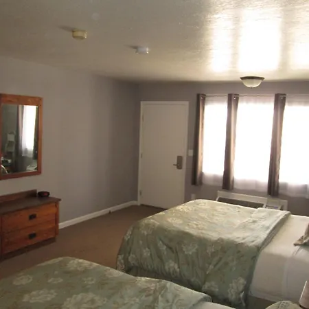 Jim Butler Inn & Suites-3