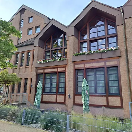 Leine Hotel-3