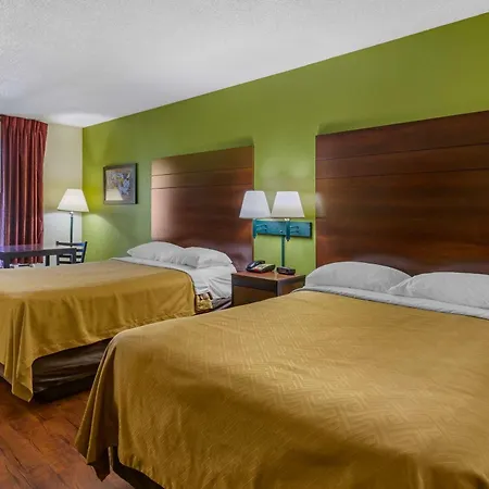 Econo Lodge Fayetteville I-95-2