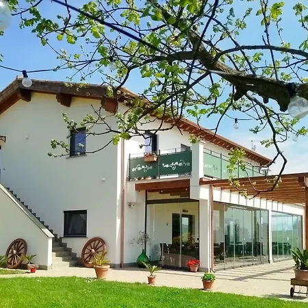 Casale Lisalola-3