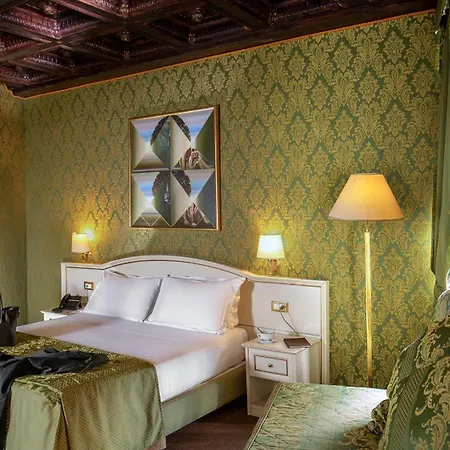 Residenza Canova Tadolini - Guesthouse-3