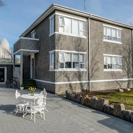Freyja Guesthouse&Suites-2