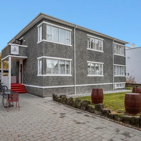 Freyja Guesthouse&Suites-3