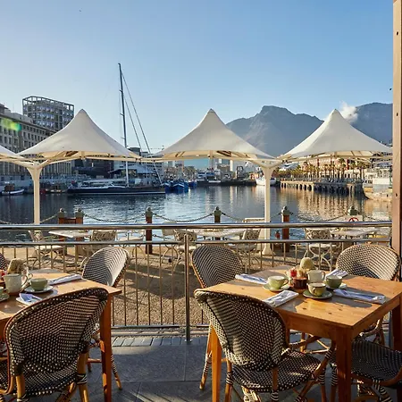 Victoria & Alfred Hotel By Newmark-2