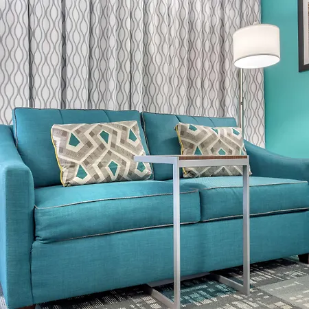 Hampton Inn Adel-3