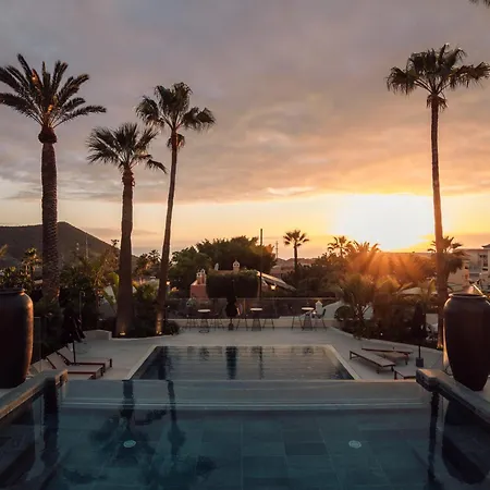Hotel Estefania Boutique Suites-3