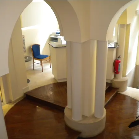 Hotel Queen Mary-3