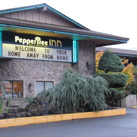 Pepper Tree Inn-2