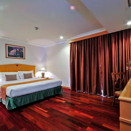 Admiral Suites Bangkok-3