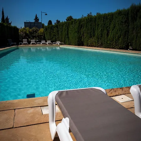 Logis Hotel Les Vignes Blanches-2