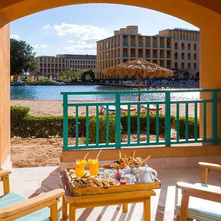 Strand Beach Resort-2