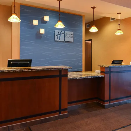 Holiday Inn Express & Suites St George North - Zion-3