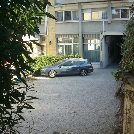 Logis Hotel du Midi-2