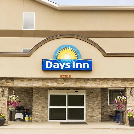 Days Inn By Wyndham Chetwynd-2