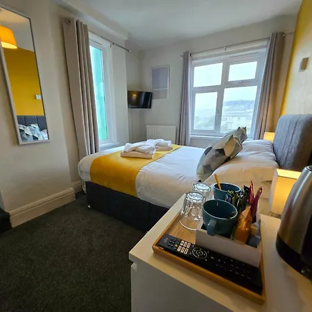 Beach Hotel Torbay B&B-2