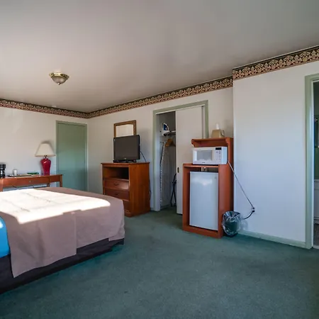 Mahoning Inn-3