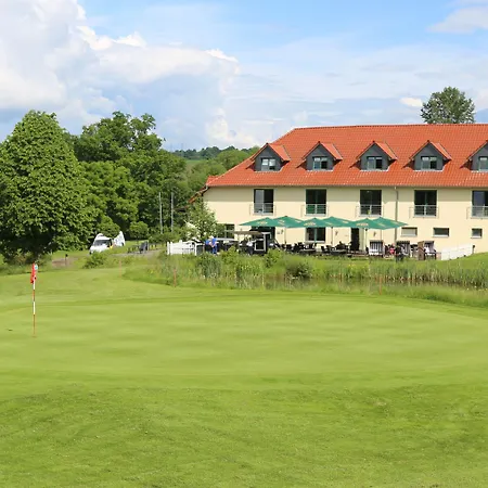 Apartments Golfpark Schlossgut Sickendorf-2