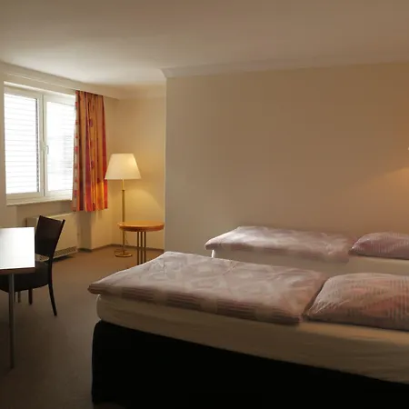 Hotel Pause-2