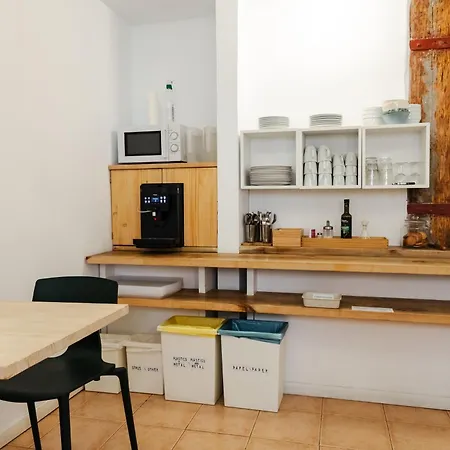 Hostal La Zona-2