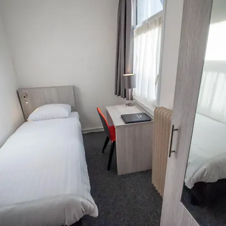 Hotel Crown-3