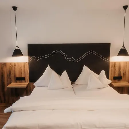 Hotel Neubergerhof-3