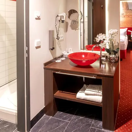 Best Western Plus Plaza Berlin Kurfuerstendamm-2