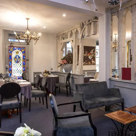 Logis Hôtels Restaurant Les 3 Rois-3