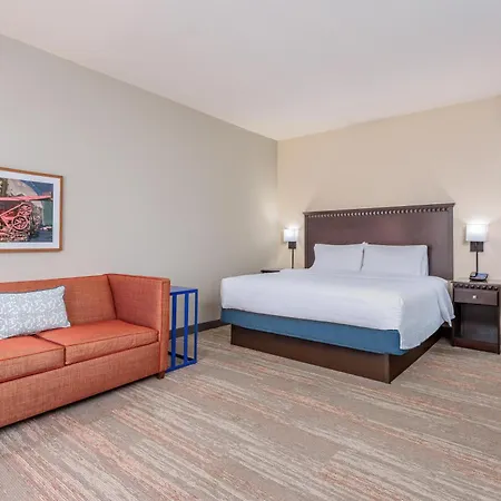 Hampton Inn And Suites Parkersburg Downtown-3