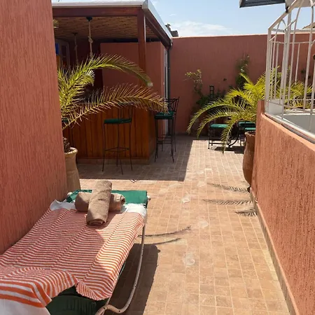 Riad Dihya & Rooftop Pool-2