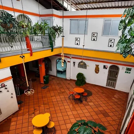 Hotel Manoa-2