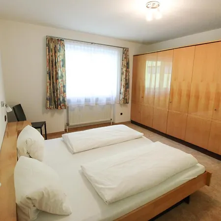 Hotel Garni Tirol-2