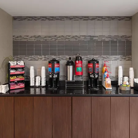 La Quinta By Wyndham Austin Round Rock-3