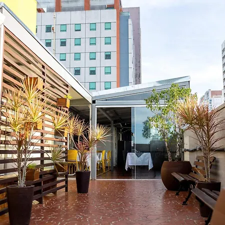 Esquina Batel - Hotel Econômico-3