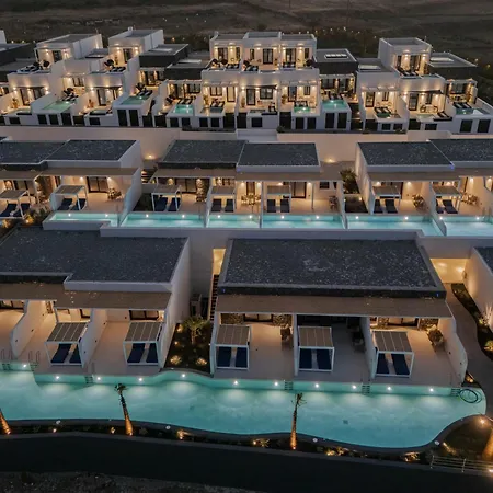 Cresanto Luxury Suites-2