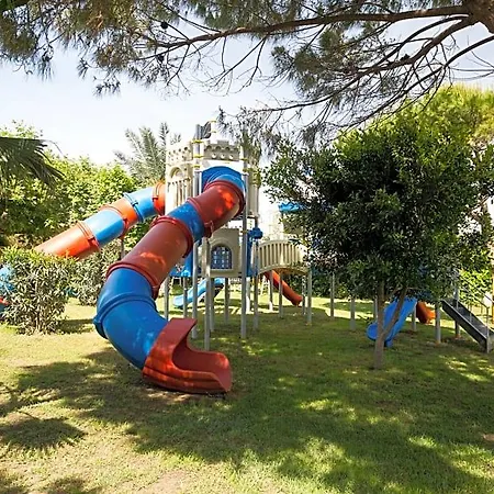 Defne Garden-3