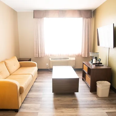 Super 8 By Wyndham Mississauga-2