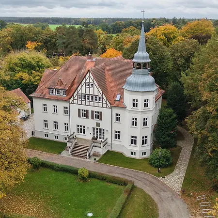 Hotel Schloss Sigrön-2
