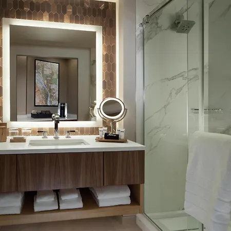 The Porter Portland, Curio Collection By Hilton-3