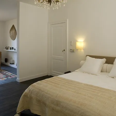 Antwerp B&B-3
