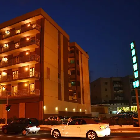 Hotel A-14-2