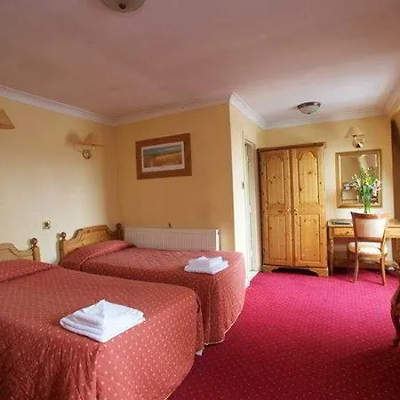 Lynams Hotel-2