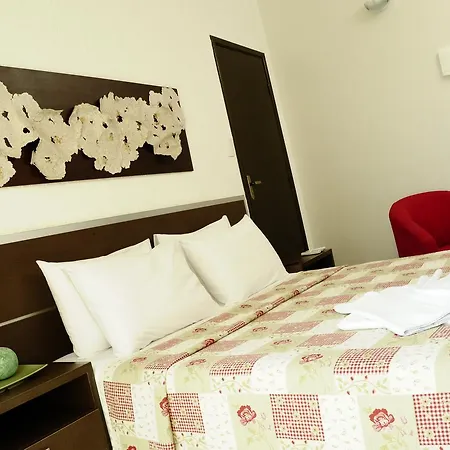 Garden Hotel-2