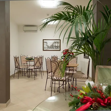 Hotel Italia-3