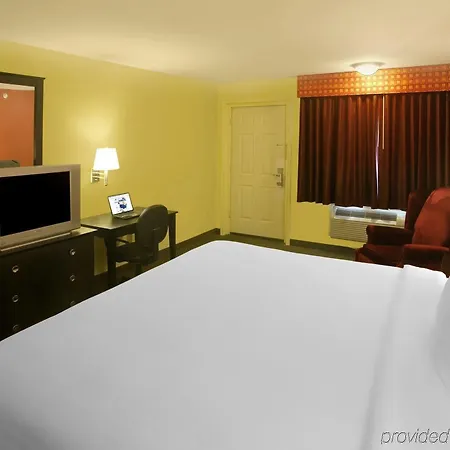 Americas Best Value Inn Waco - Franklin Avenue-3