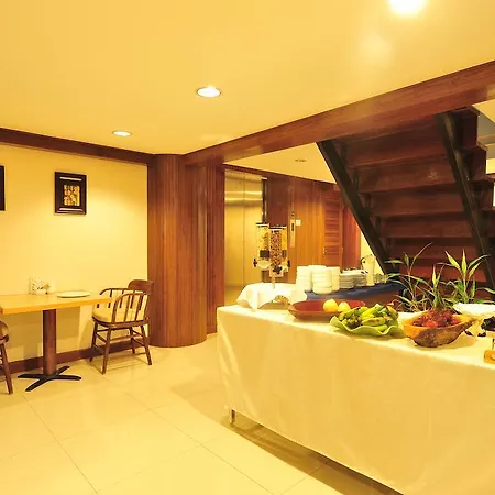 Lullaby Inn Silom-2