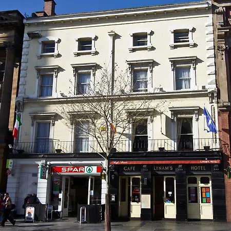 Lynams Hotel-3