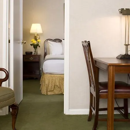 Beekman Tower Hotel-3