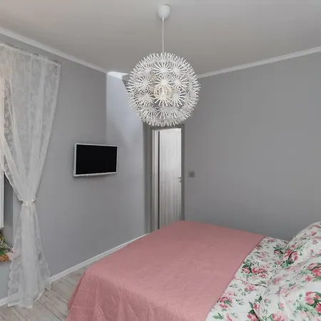 City Center Rooms-2