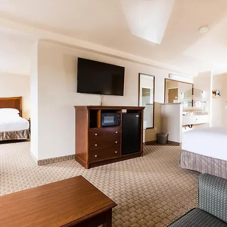 Red Lion Inn & Suites Mcminnville-2